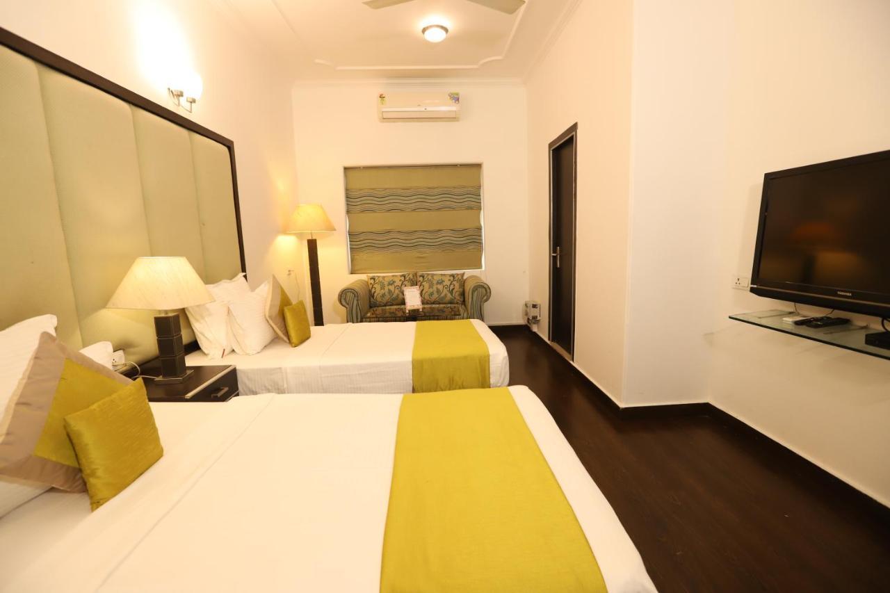 Hotel Capitol Hills - Greater Kailash Delhi Nové Dillí Exteriér fotografie