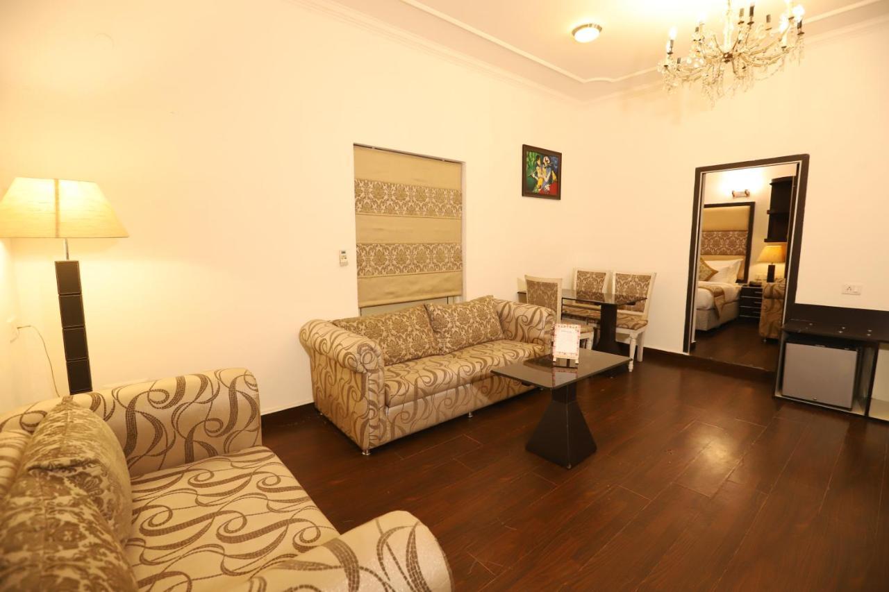 Hotel Capitol Hills - Greater Kailash Delhi Nové Dillí Exteriér fotografie