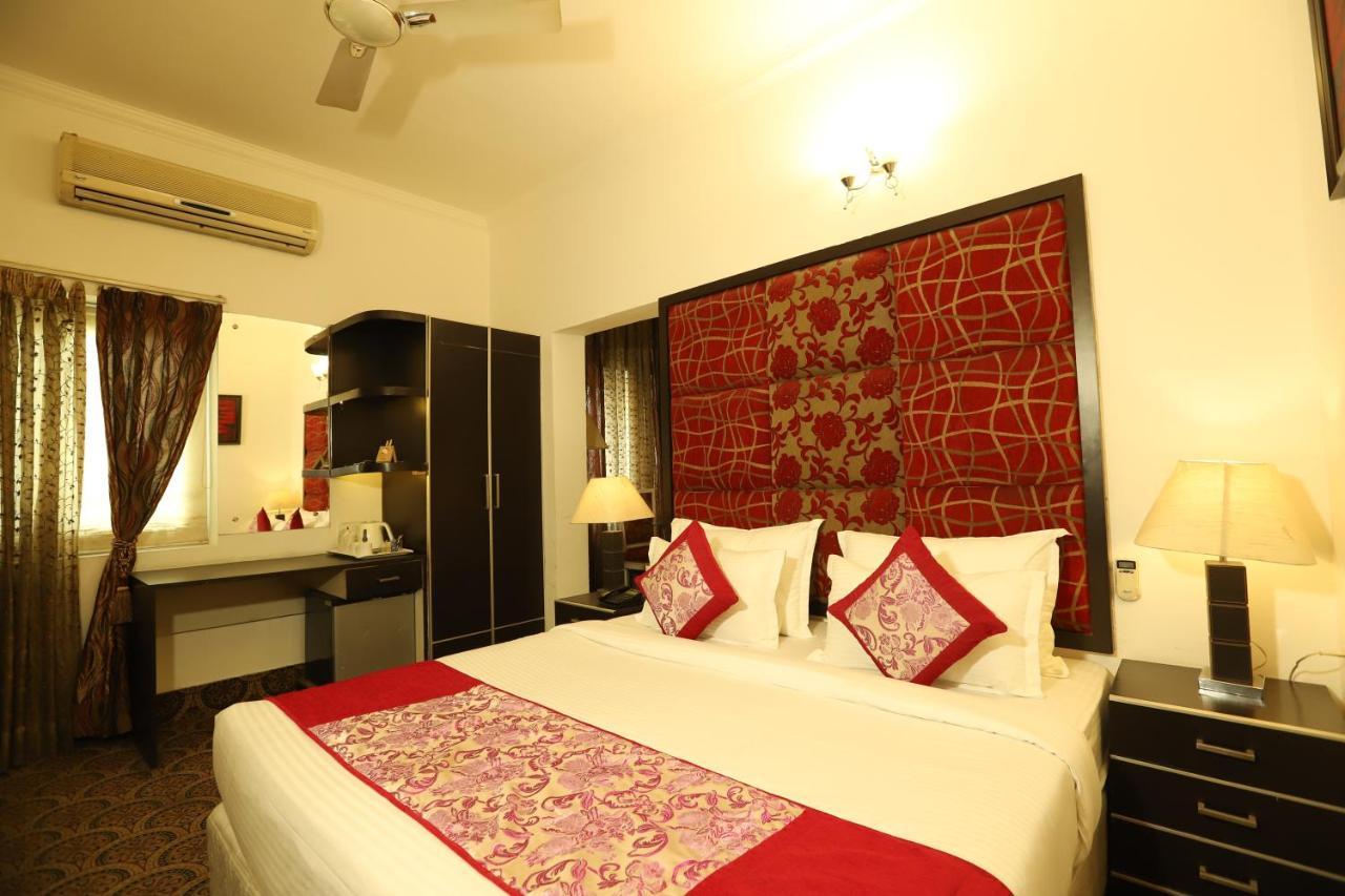 Hotel Capitol Hills - Greater Kailash Delhi Nové Dillí Exteriér fotografie