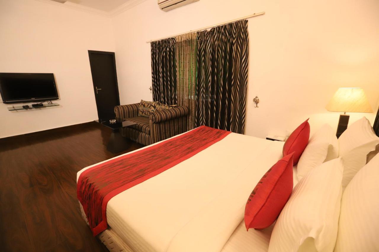 Hotel Capitol Hills - Greater Kailash Delhi Nové Dillí Exteriér fotografie