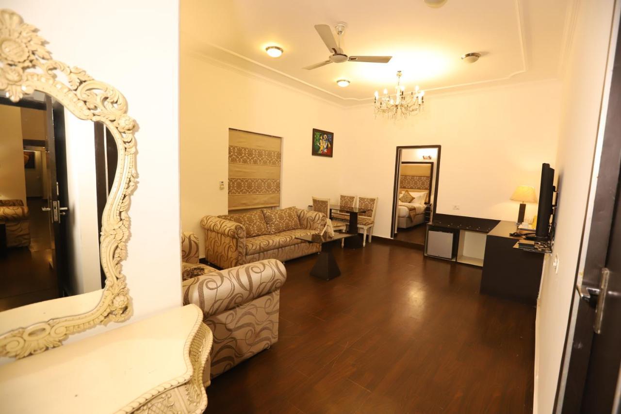 Hotel Capitol Hills - Greater Kailash Delhi Nové Dillí Exteriér fotografie